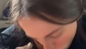 دهانت را به صورت رایگان دور کیر من بگیر!